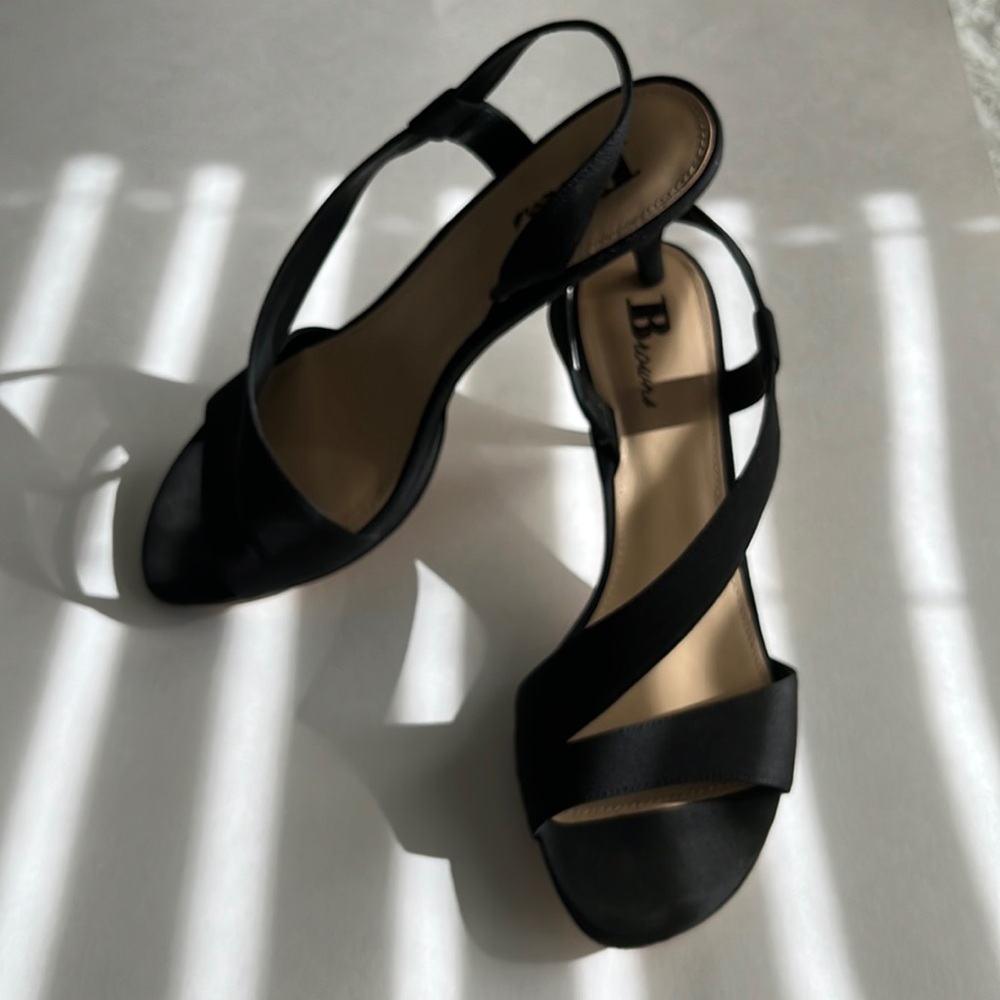 Browns Black Kitten Heel